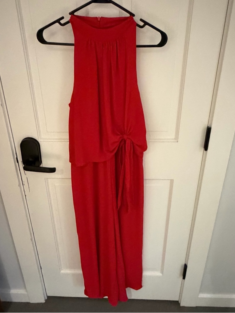 London Times Red Sleeveless Halter Wide-Leg Cropped Jumpsuit - Picture 6 of 8
